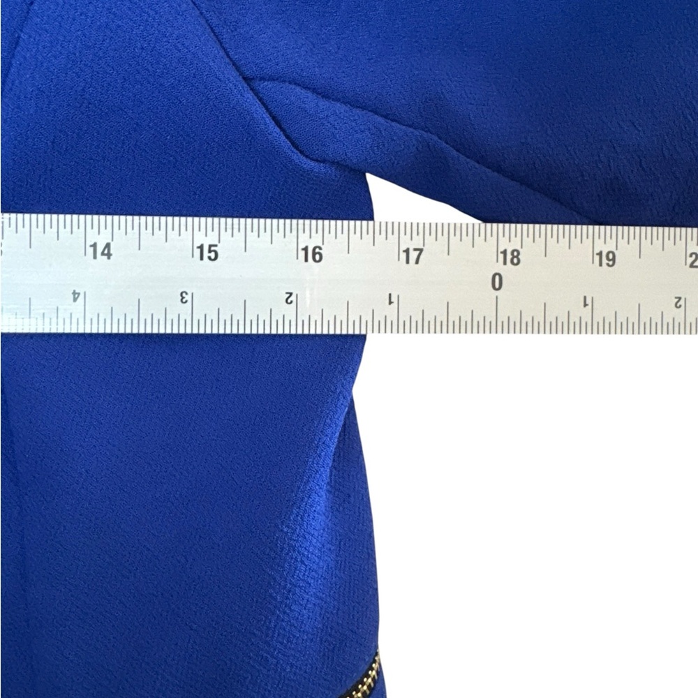 Mittoshop Royal Blue Asymmetrical Blazer – Size S with Gold Zipper Detail‎ - Picture 5 of 7